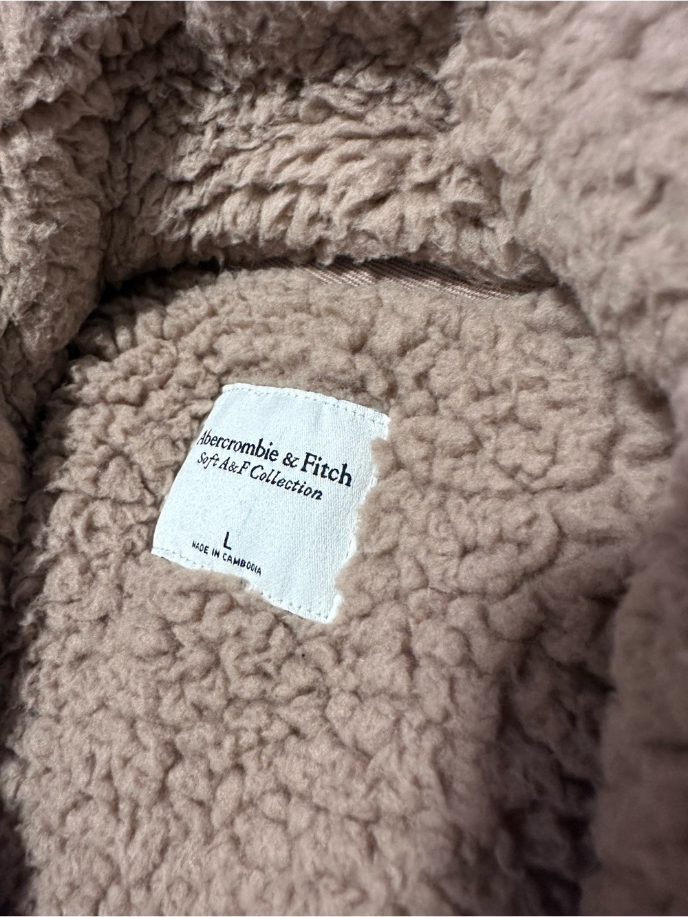ABERCROMBIE & FITCH
